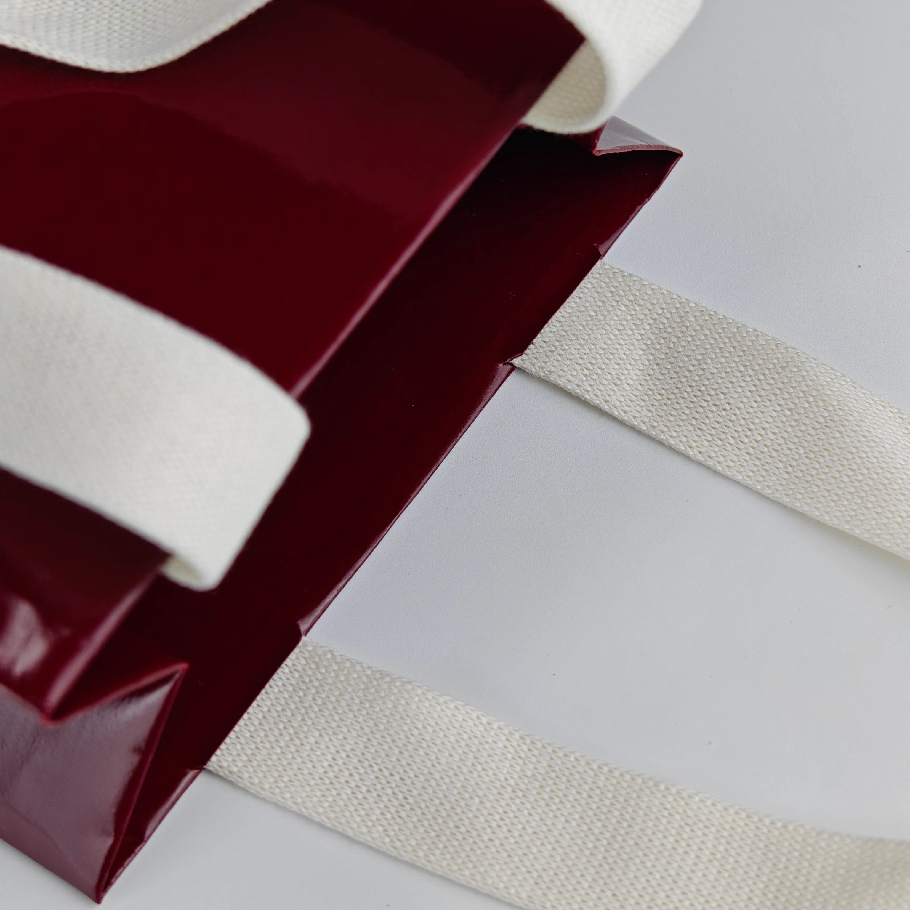 Premium paper tote bag with recyclable packaging construction